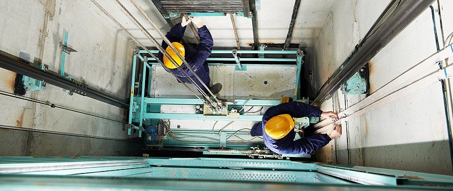 Componenti tecnologici e sistemi di trazione per montacarichi industriali